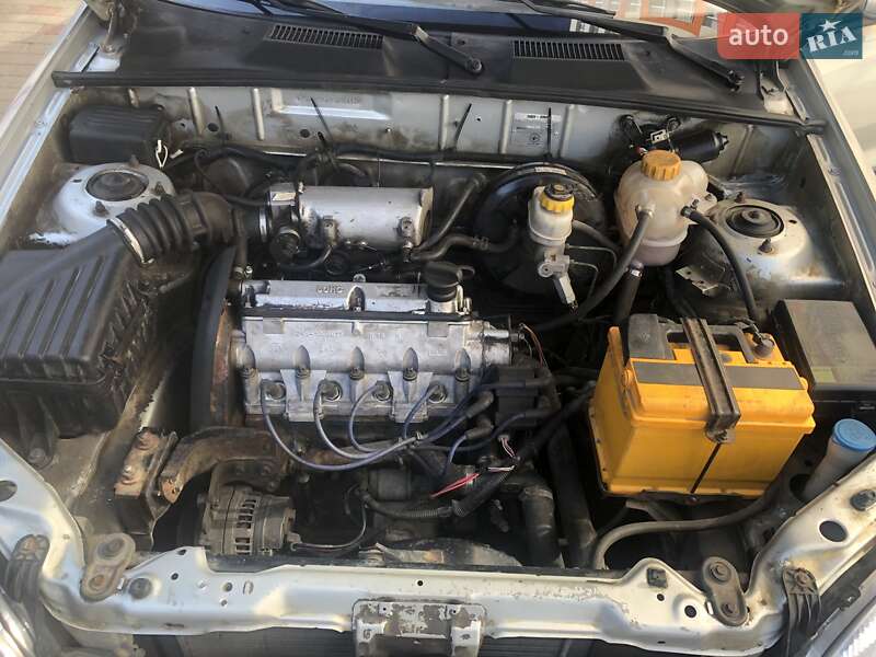 Седан Daewoo Lanos 2010 в Ивано-Франковске
