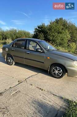 Седан Daewoo Lanos 2004 в 