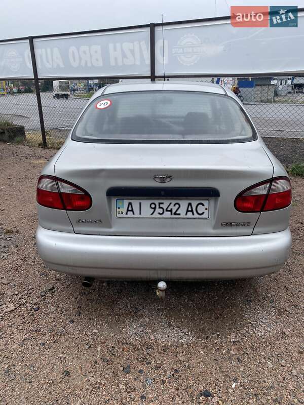 Седан Daewoo Lanos 2004 в Киеве