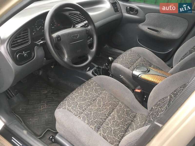 Седан Daewoo Lanos 2008 в Корсуне-Шевченковском