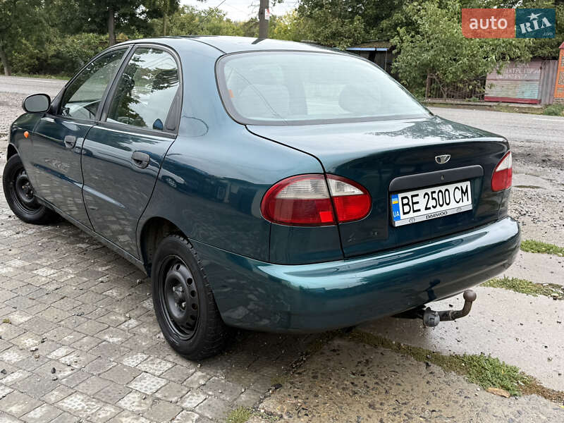 Седан Daewoo Lanos 2003 в Новом Буге