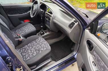 Седан Daewoo Lanos 2004 в 