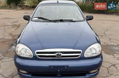 Седан Daewoo Lanos 2011 в 