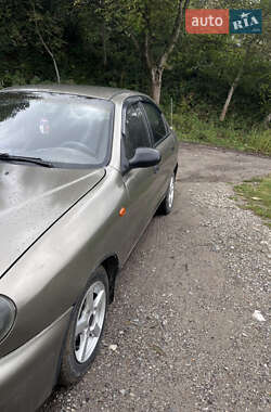 Седан Daewoo Lanos 2002 в 