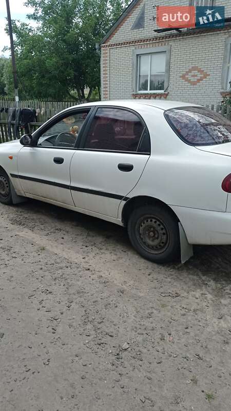 Седан Daewoo Lanos 2003 в Луцке