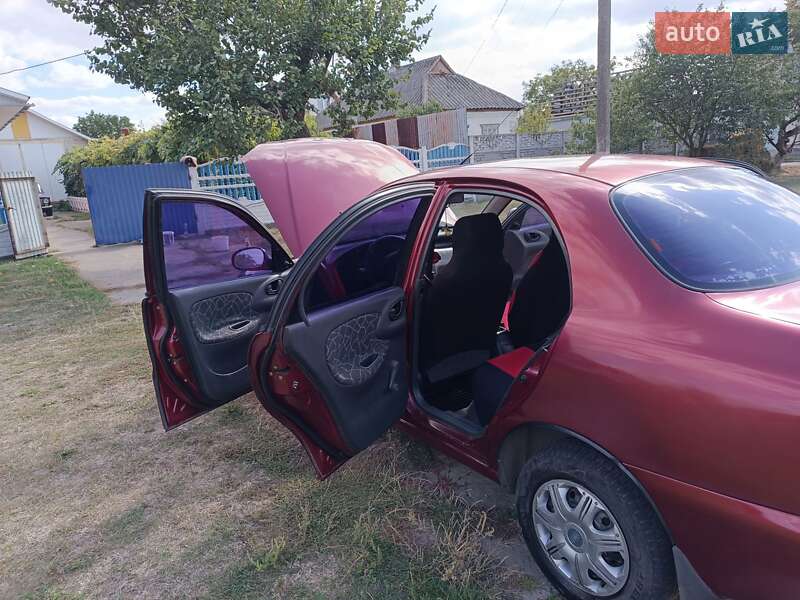 Седан Daewoo Lanos 2003 в Желтых Водах