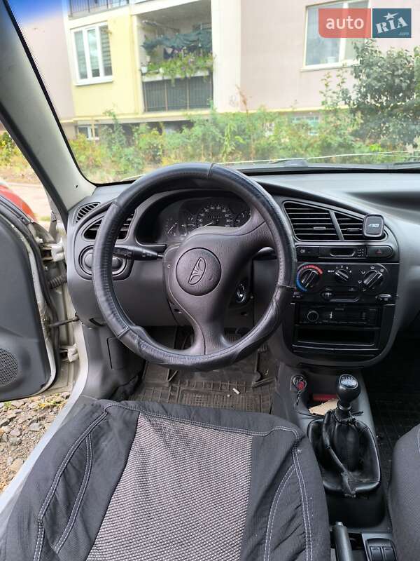 Седан Daewoo Lanos 2003 в Одессе