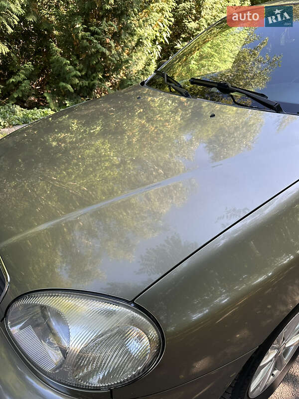 Седан Daewoo Lanos 2004 в Ровно