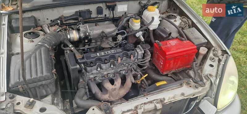 Седан Daewoo Lanos 2006 в Киеве