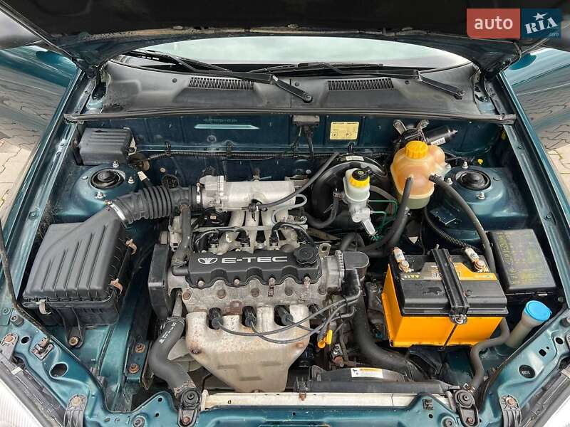 Седан Daewoo Lanos 2002 в Хмельницком