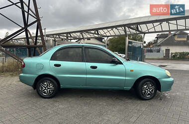 Седан Daewoo Lanos 1999 в 