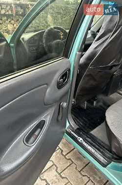 Седан Daewoo Lanos 1999 в 