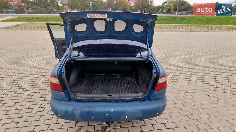 Седан Daewoo Lanos 1998 в Бучаче