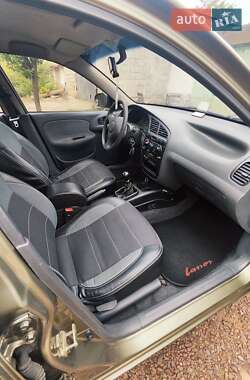 Седан Daewoo Lanos 2004 в 