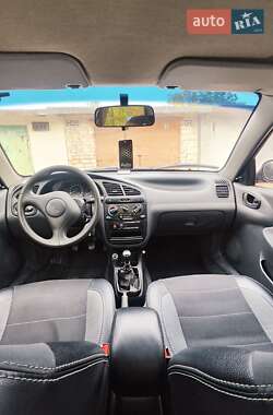 Седан Daewoo Lanos 2004 в 