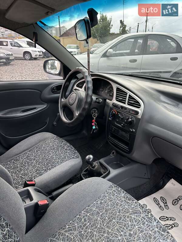 Седан Daewoo Lanos 2010 в Смеле