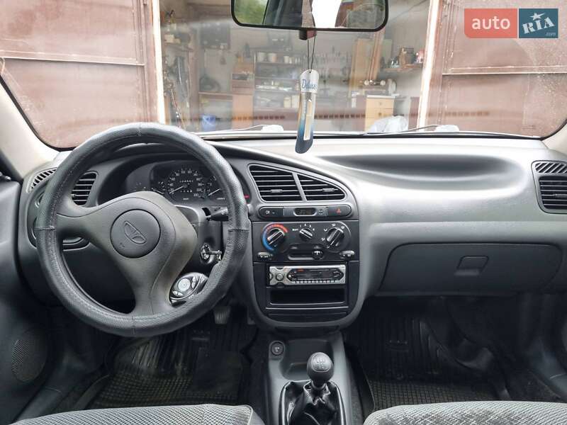 Седан Daewoo Lanos 2008 в Кривом Роге