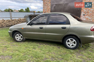 Седан Daewoo Lanos 2004 в Великих Мостах