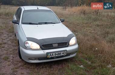 Седан Daewoo Lanos 2001 в Коростені