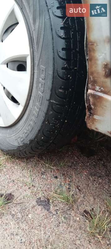 Седан Daewoo Lanos 2001 в Коростене