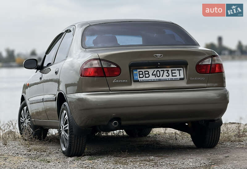 Седан Daewoo Lanos 2003 в Днепре