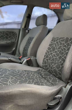 Седан Daewoo Lanos 2003 в 