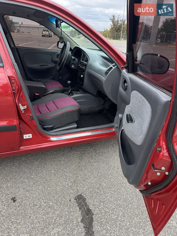 Седан Daewoo Lanos 2008 в Запоріжжі