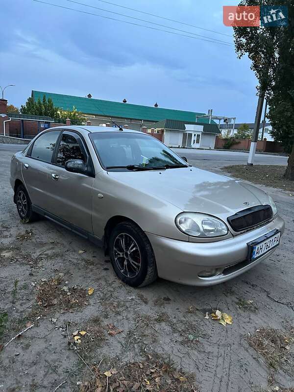 Седан Daewoo Lanos 2004 в Горишних Плавнях