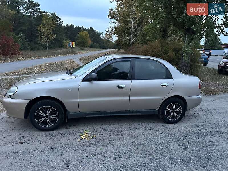 Седан Daewoo Lanos 2004 в Горишних Плавнях