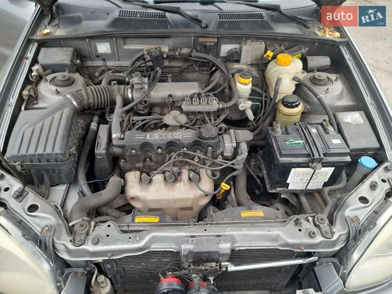 Седан Daewoo Lanos 2008 в Кременчуці