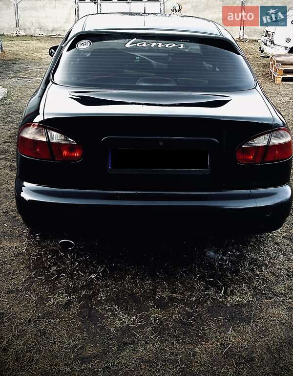 Седан Daewoo Lanos 2008 в Коростене