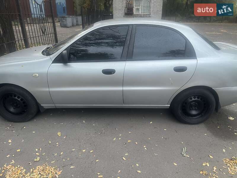 Седан Daewoo Lanos 2003 в Запоріжжі
