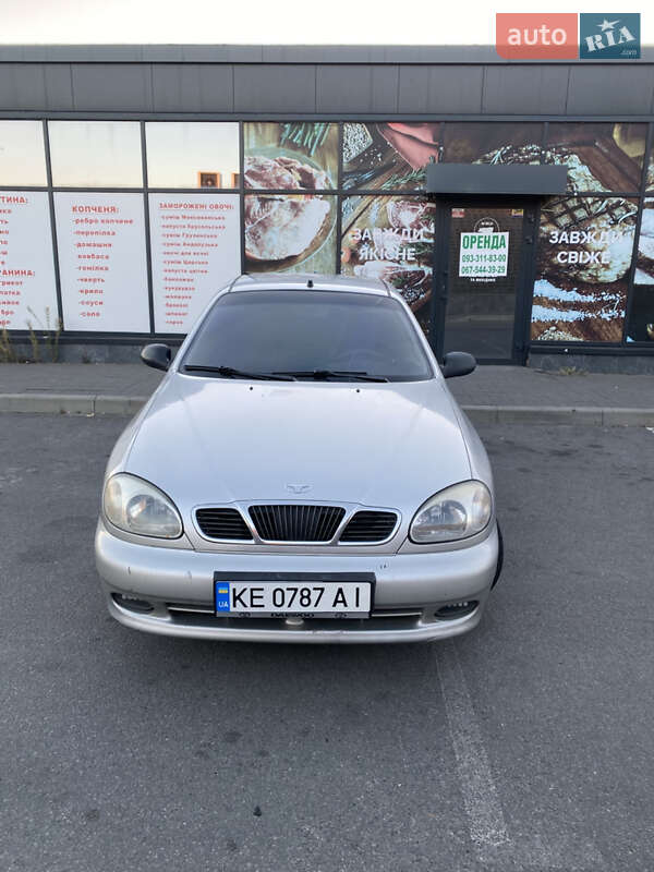 Седан Daewoo Lanos 2004 в Днепре