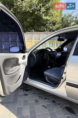 Седан Daewoo Lanos 2000 в 
