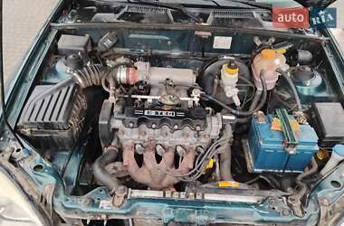 Седан Daewoo Lanos 2004 в 