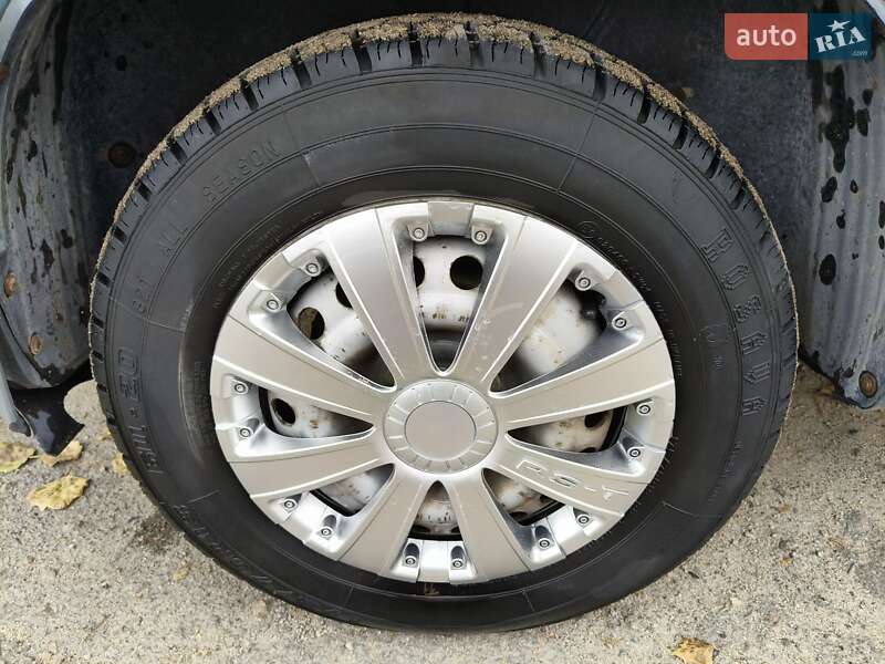 Седан Daewoo Lanos 2003 в Запоріжжі