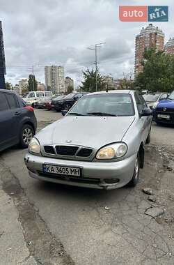 Седан Daewoo Lanos 2002 в Киеве