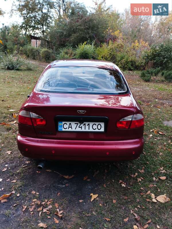 Седан Daewoo Lanos 2002 в Черкассах