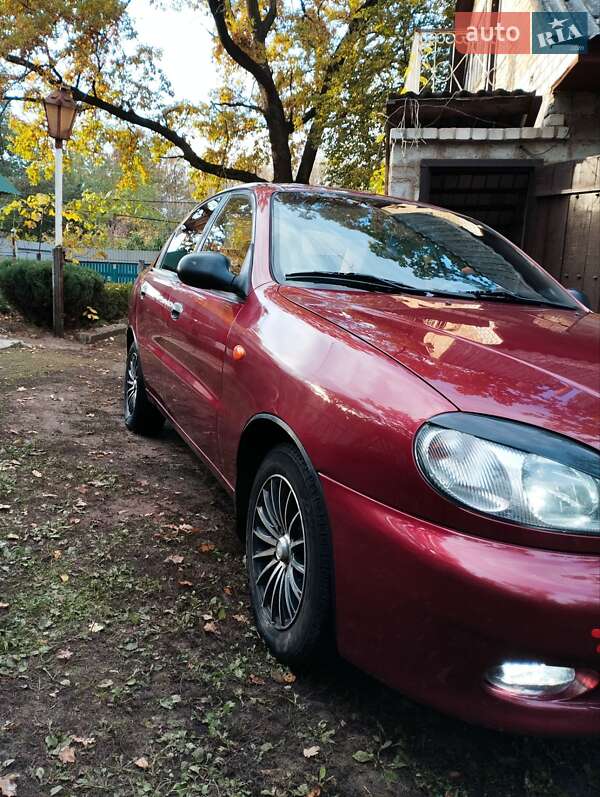 Седан Daewoo Lanos 2002 в Черкассах