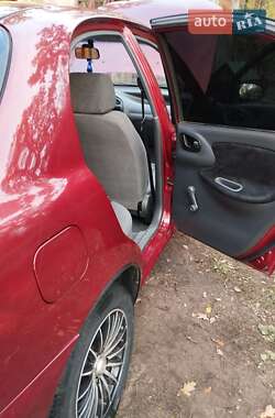 Седан Daewoo Lanos 2002 в 