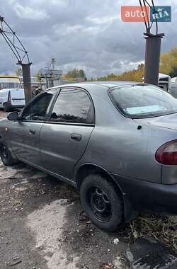 Седан Daewoo Lanos 1998 в 