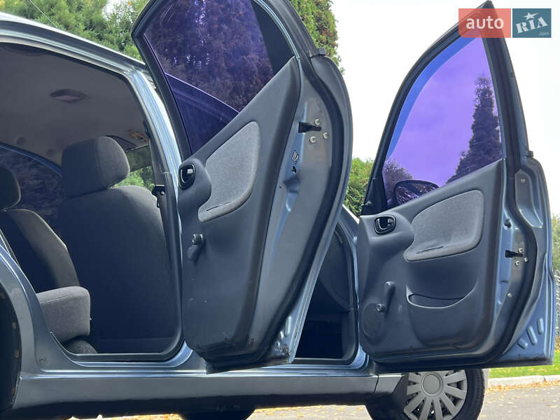 Седан Daewoo Lanos 2008 в Києві