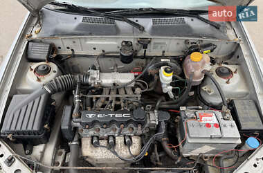 Седан Daewoo Lanos 2004 в  фото 23 Седан Daewoo Lanos 2004 в