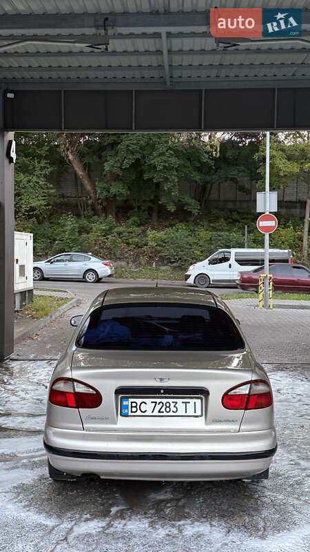 Седан Daewoo Lanos 2004 в Львові