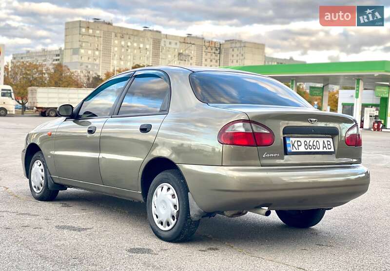 Седан Daewoo Lanos 2004 в Запоріжжі