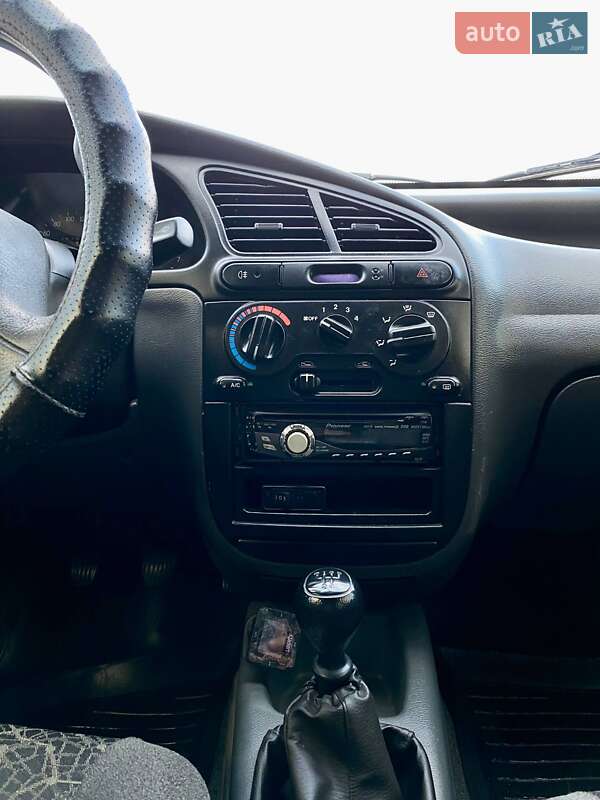 Седан Daewoo Lanos 2004 в Запоріжжі
