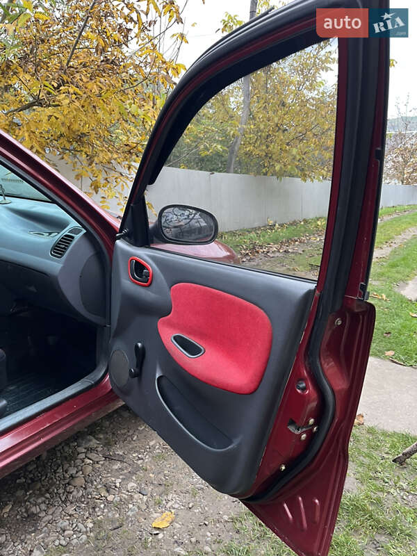 Седан Daewoo Lanos 2005 в Васловівці