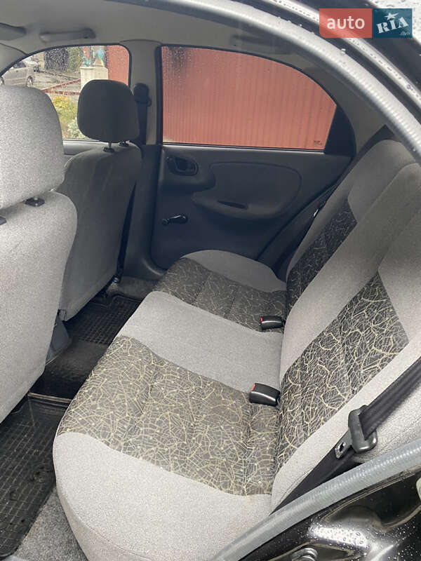 Седан Daewoo Lanos 2006 в Луцке