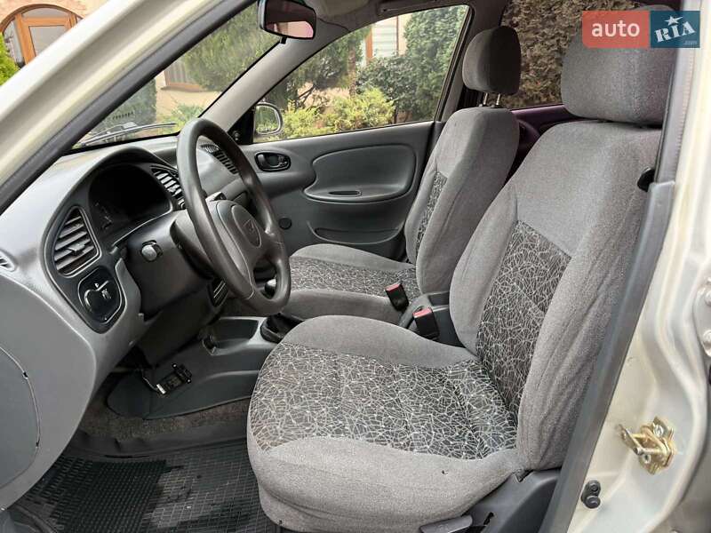 Седан Daewoo Lanos 2009 в Хмельницком