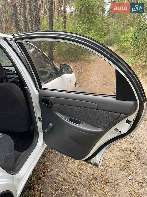Седан Daewoo Lanos 2014 в Києві фото 3 Седан Daewoo Lanos 2014 в Києві